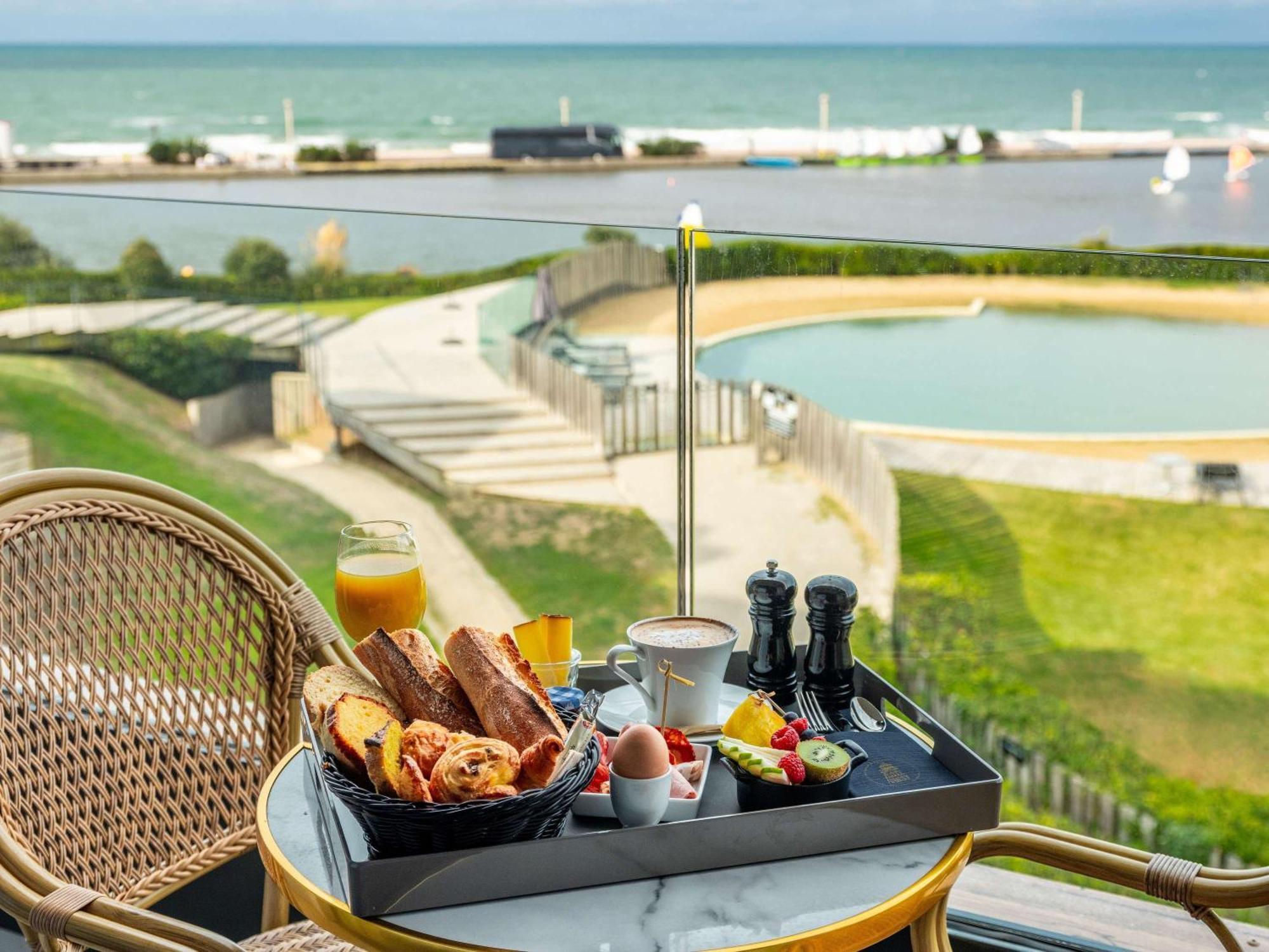 Cote Ouest Thalasso & Spa Les Sables D'Olonne - Mgallery Collection Les Sables-d'Olonne Exterior photo